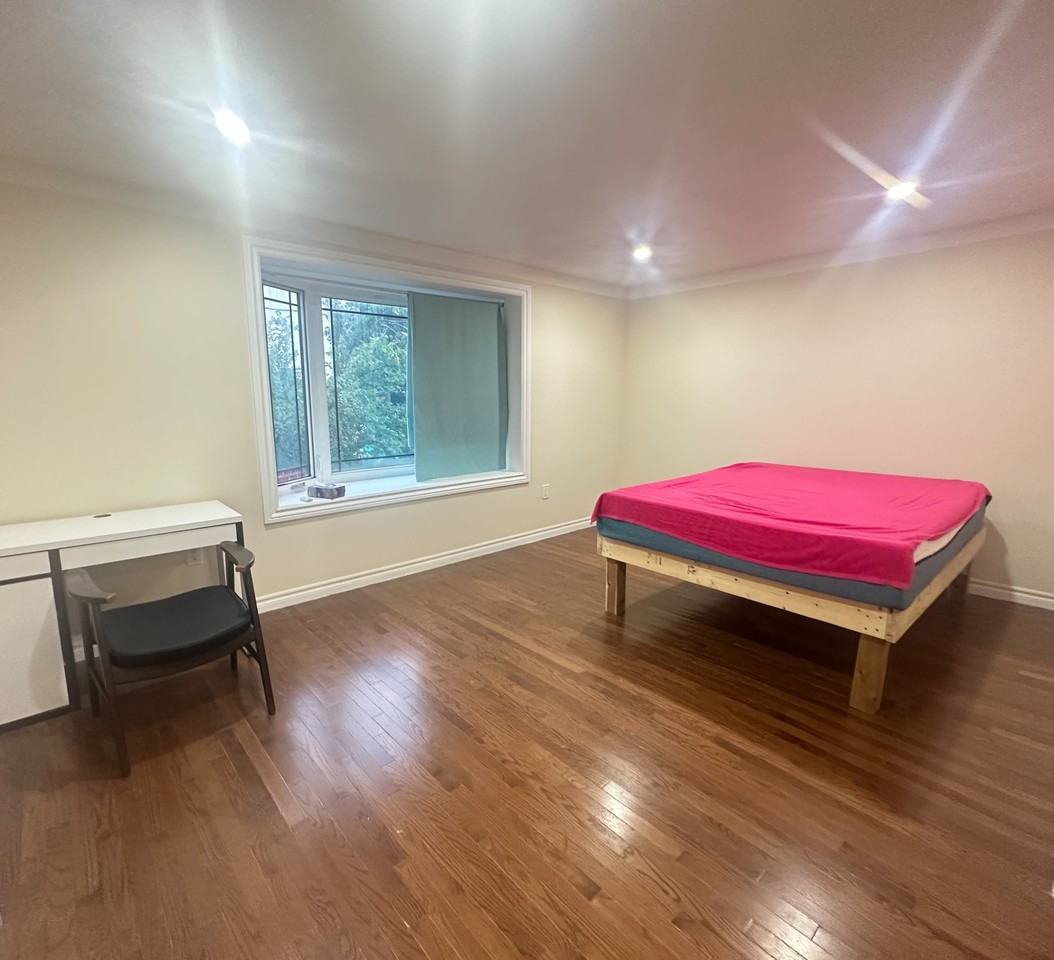 1761 Keele Street - Photo 6 of 8