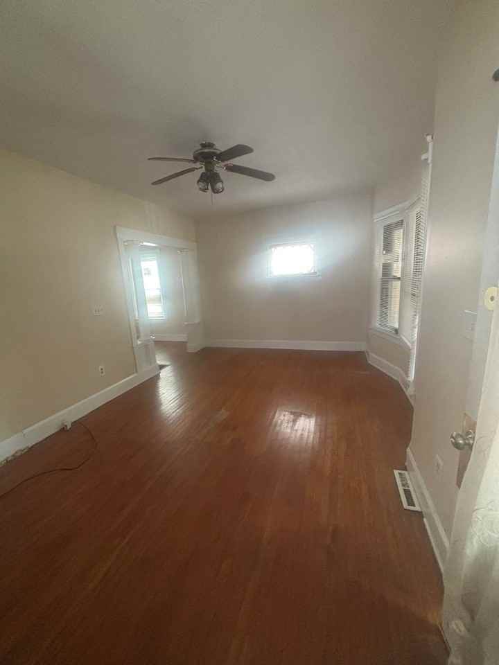 3871 W 21st St #1 - Photo 5 of 14