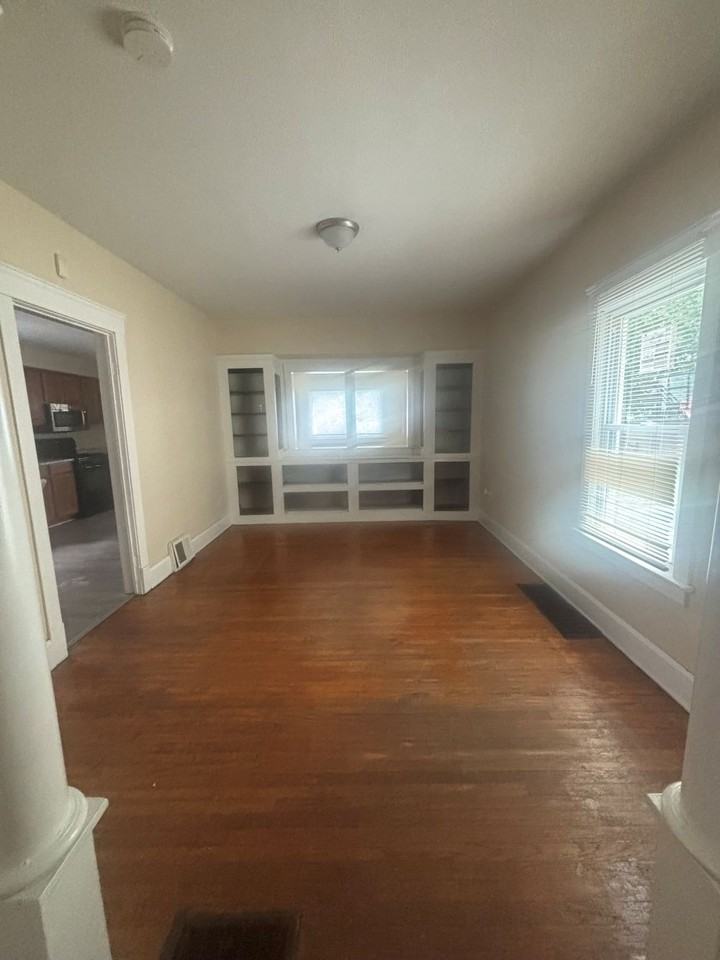 3871 W 21st St #1 - Photo 6 of 14