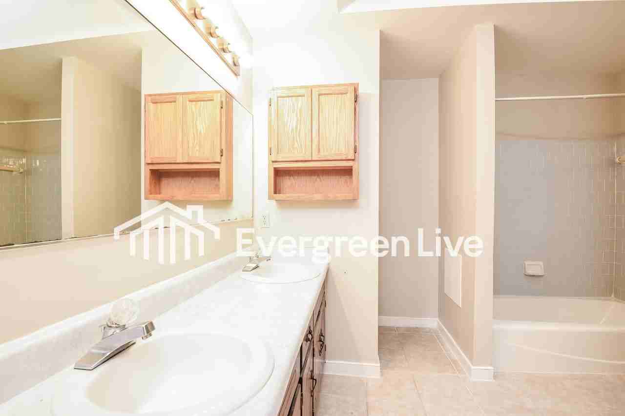 5908 Gates Mill Pl - Photo 6 of 15