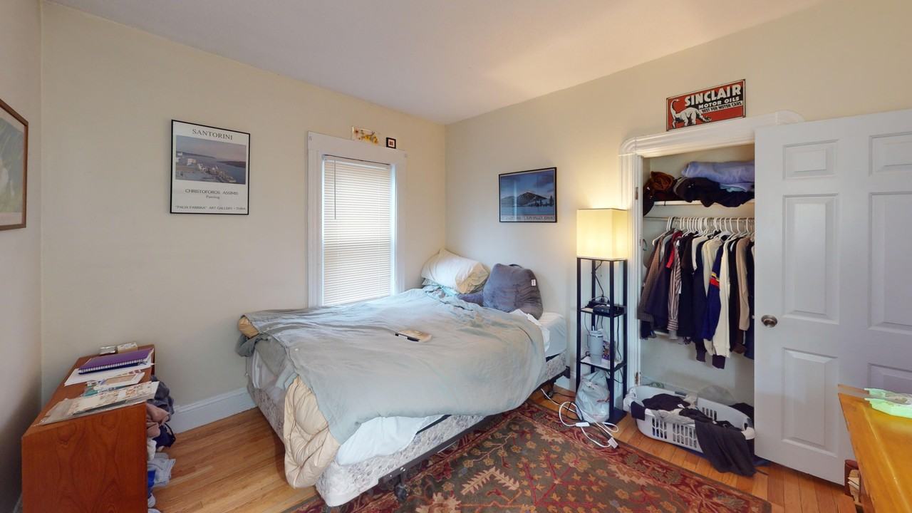 213 Parsons St - Photo 5 of 9