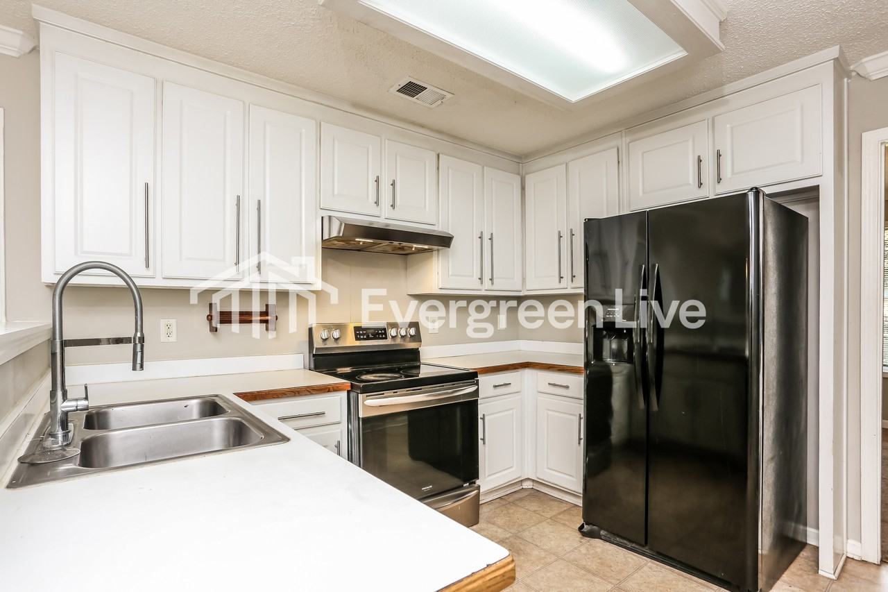 470 Gin Mill Dr - Photo 7 of 16