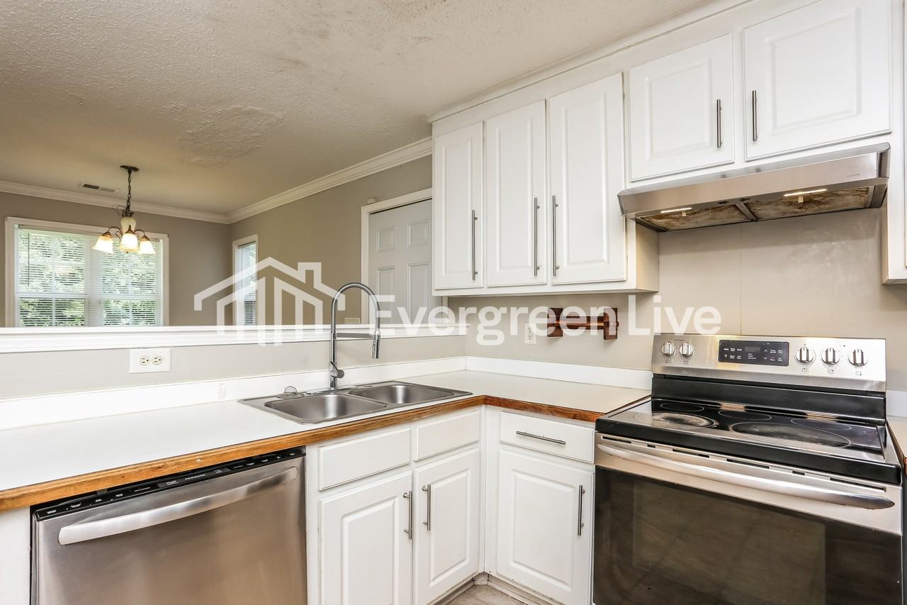 470 Gin Mill Dr - Photo 7 of 15
