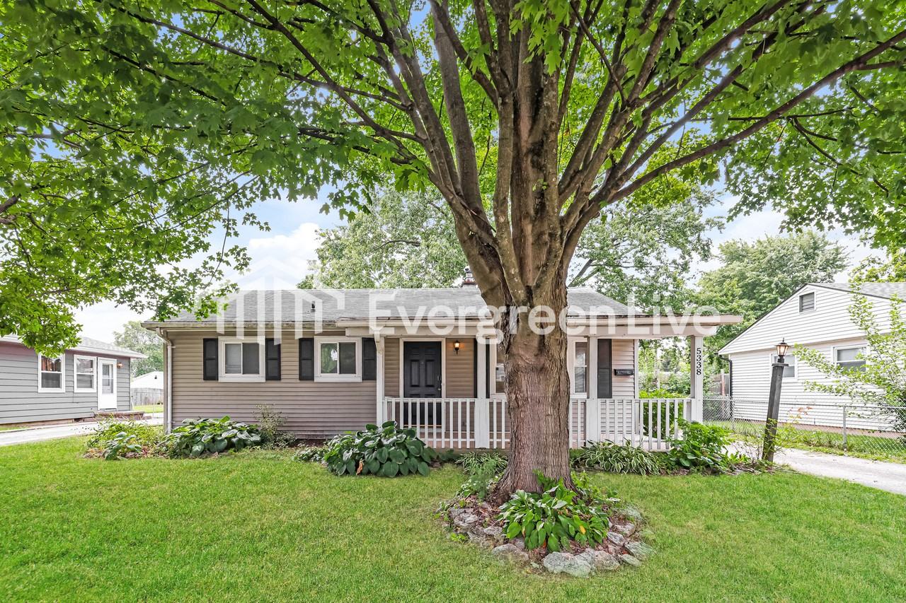 5338 Rawlings Dr