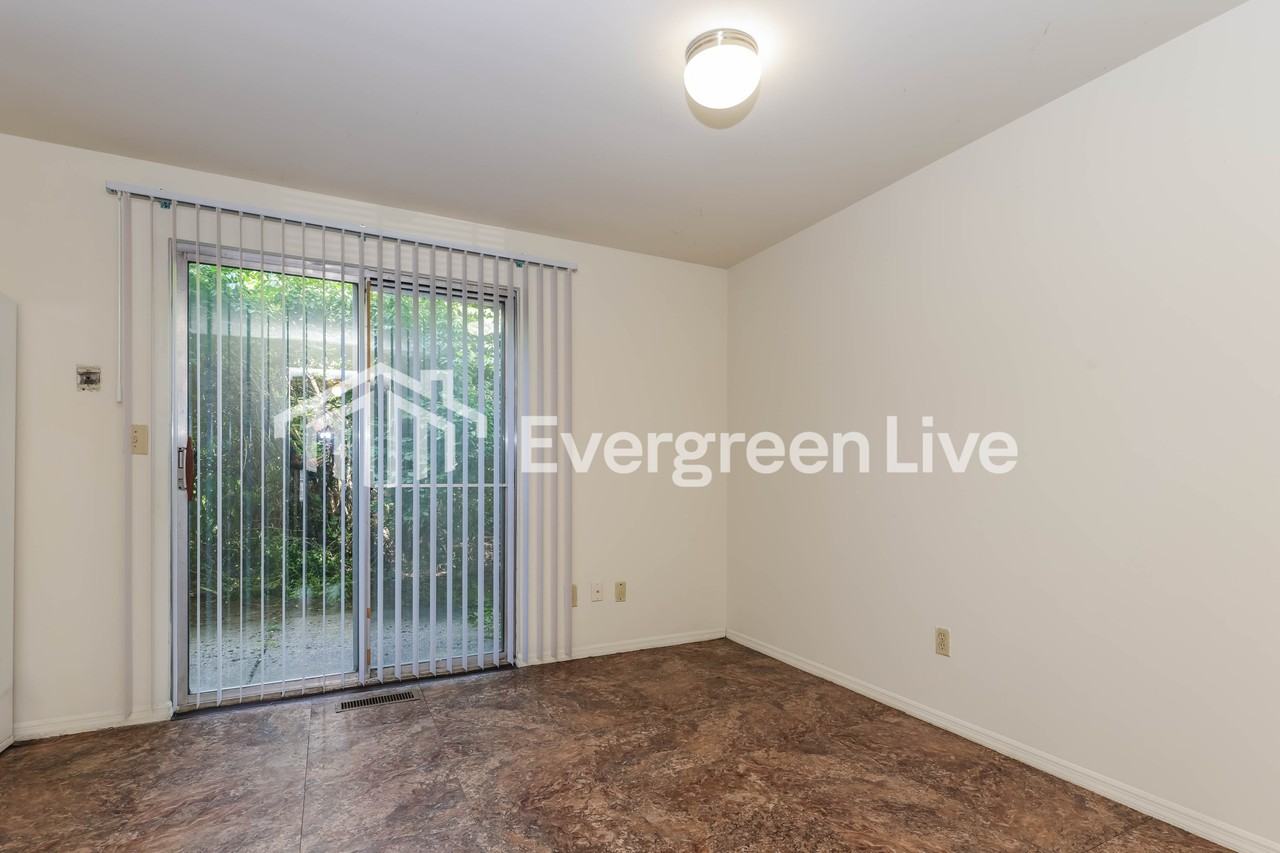 8033 Mount Everest St - Photo 6 of 17