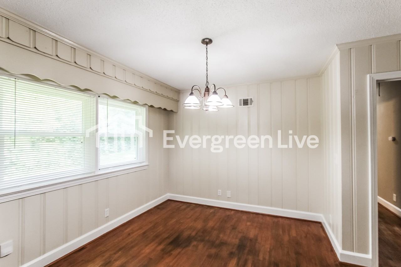 12 Fairway Dr - Photo 4 of 15