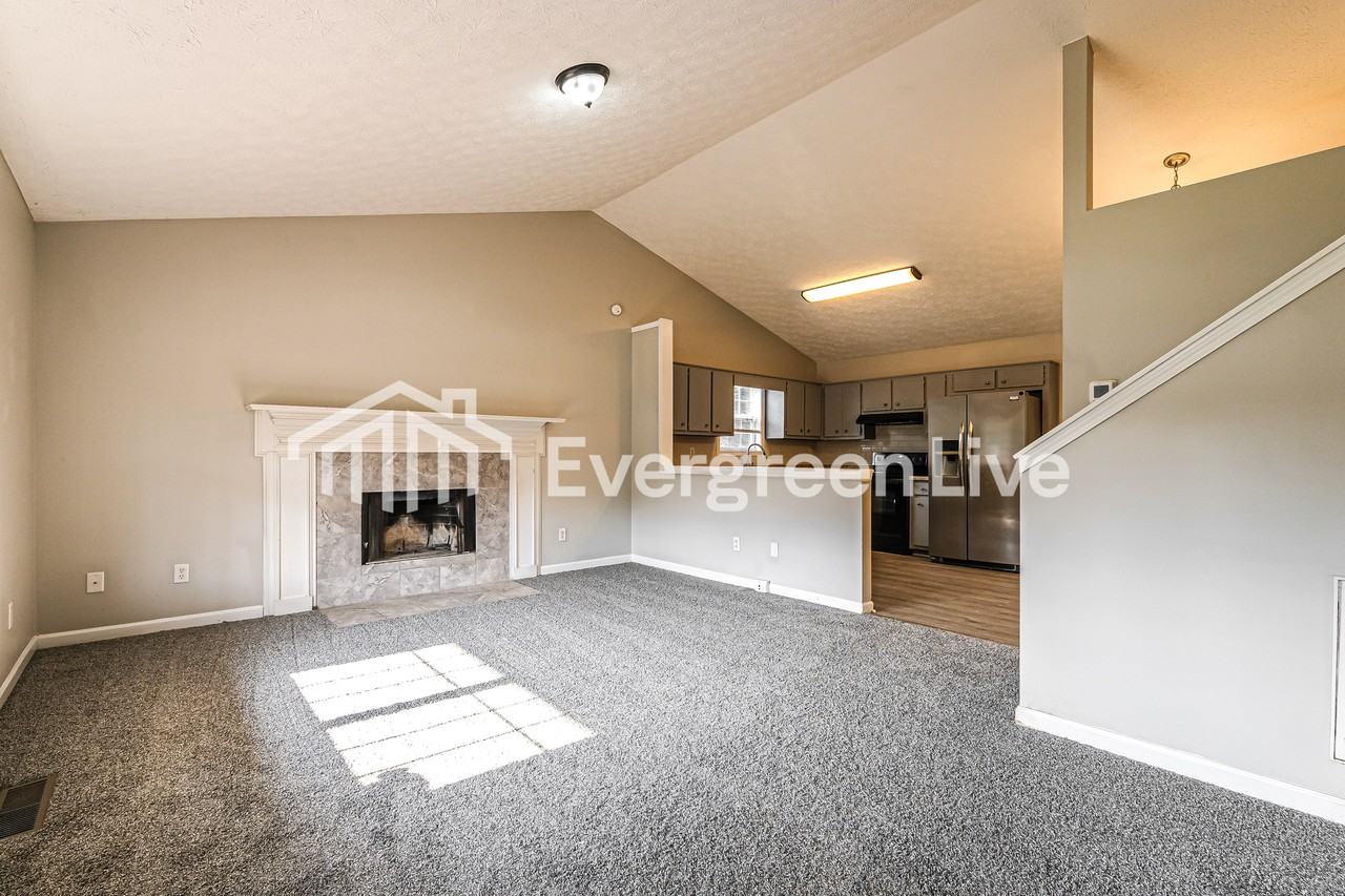 4523 Turning Leaf Dr - Photo 3 of 15