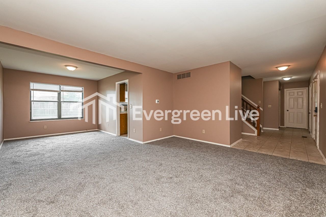 8979 Trowbridge Way - Photo 3 of 15