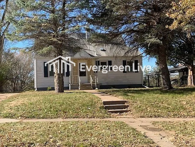 6616 S 30th St - Photo 2 of 5