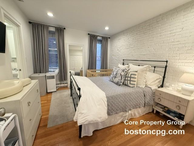8 Battery St #4 - Photo 7 of 12