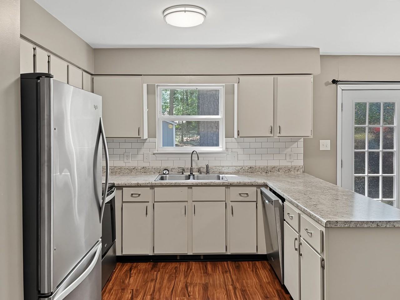618 Branniff Dr - Photo 6 of 21