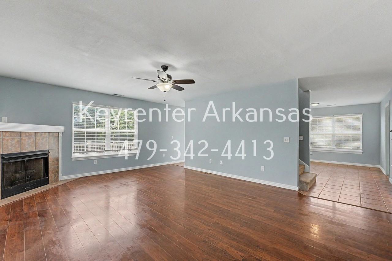 3705 Sw Hansom Loop - Photo 4 of 22