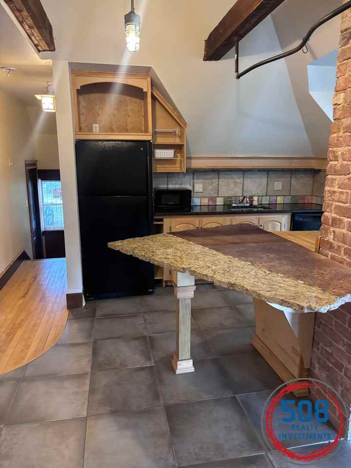 Southbridge St #3 - Photo 4 of 8