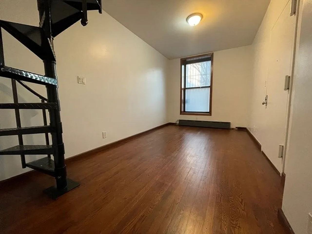 577 Warren LLC - Photo 3 of 15