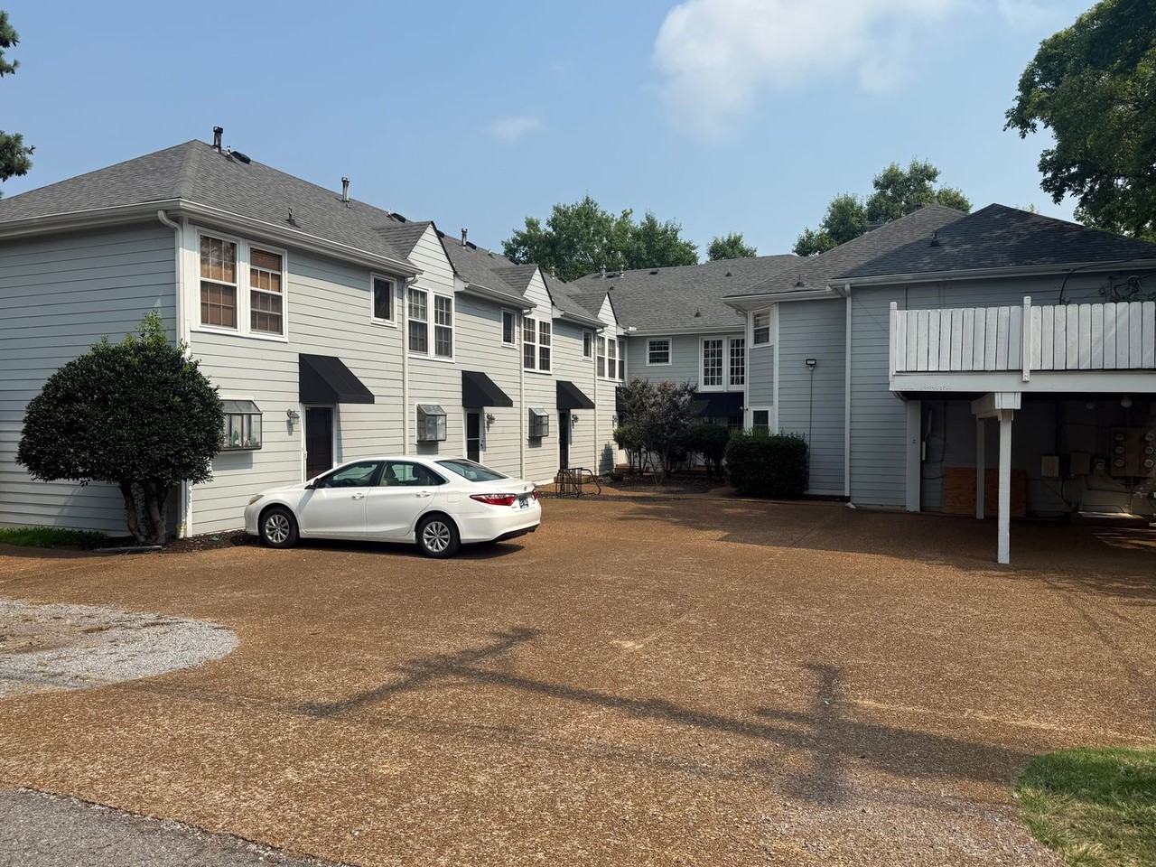 2135 Acklen Ave - Photo 2 of 22