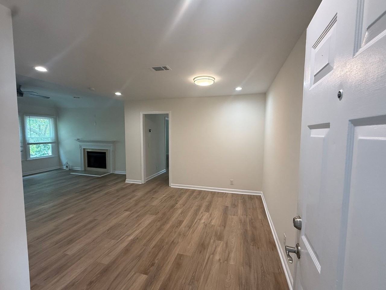 2135 Acklen Ave - Photo 6 of 22