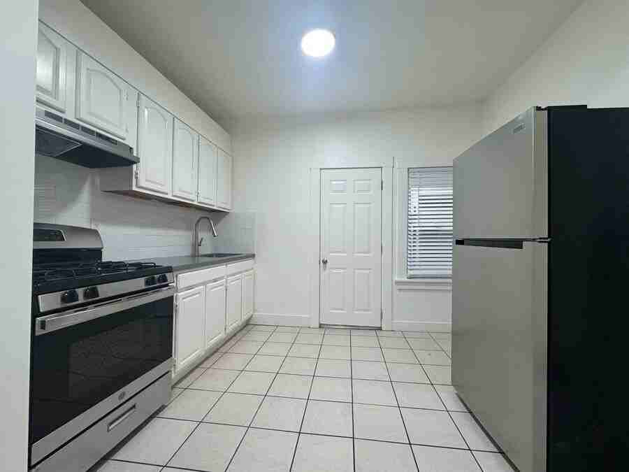71 10th Street - Photo 3 of 26