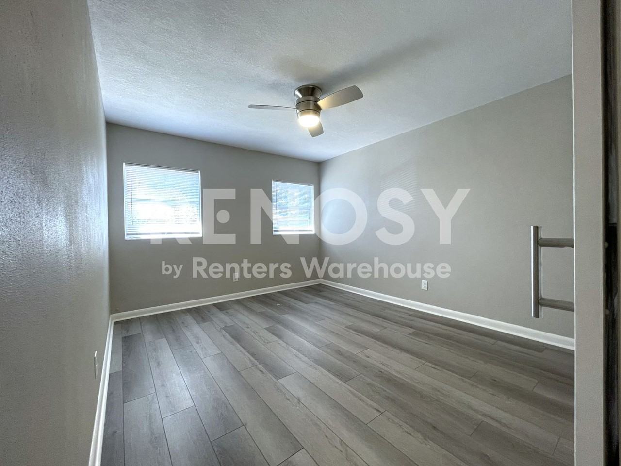 310 S Arcturas Ave - Photo 5 of 15