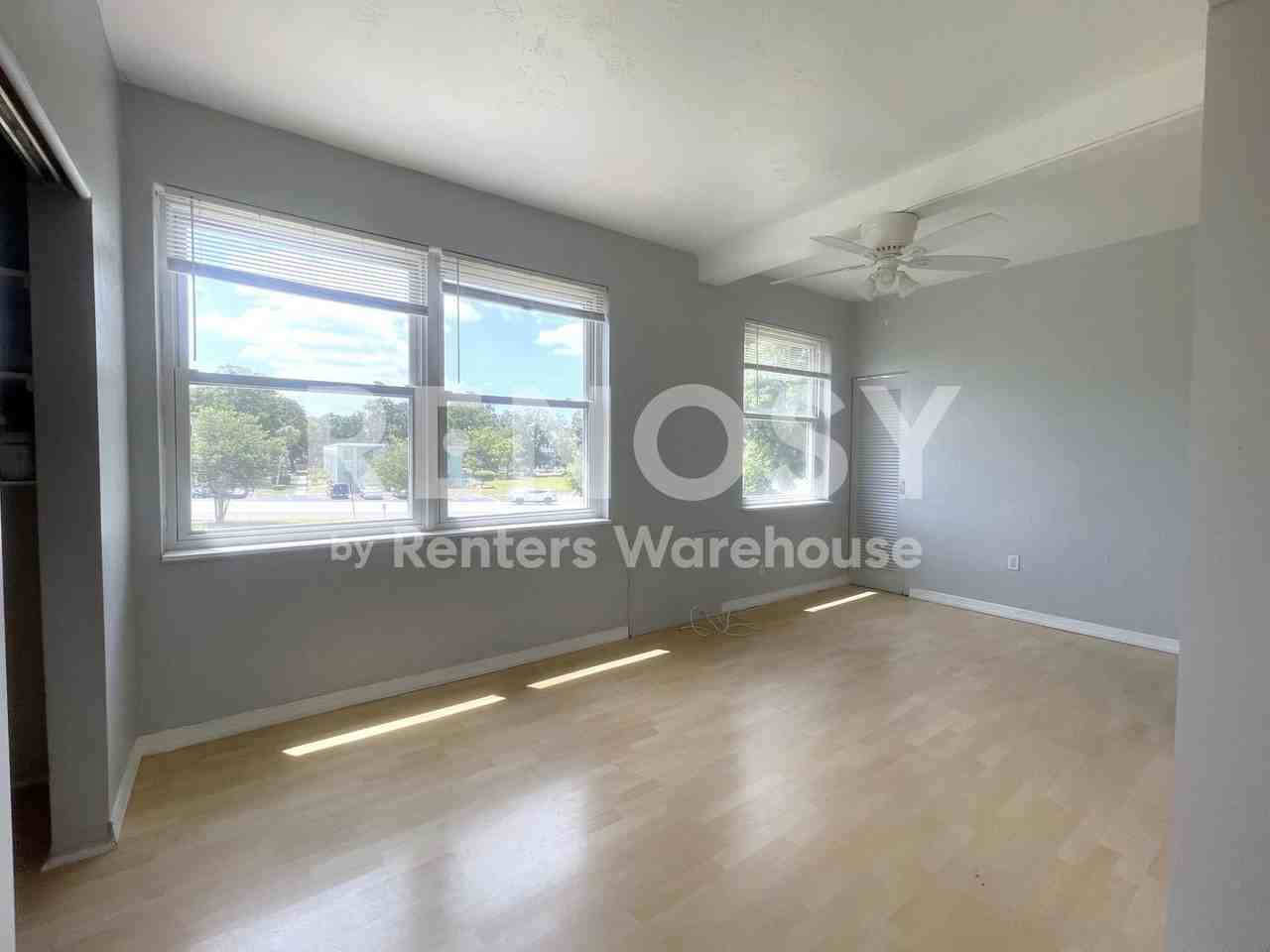 2433 Brazilia Dr - Photo 5 of 24