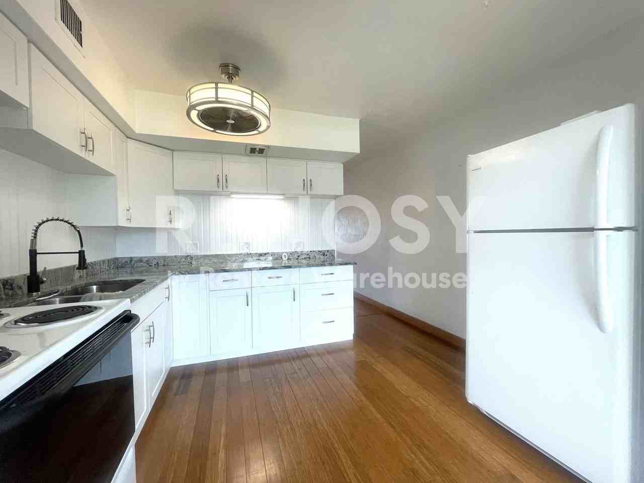 2433 Brazilia Dr - Photo 7 of 24