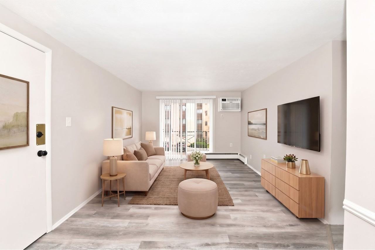 4211 W. 20th Street - Photo 2 of 15