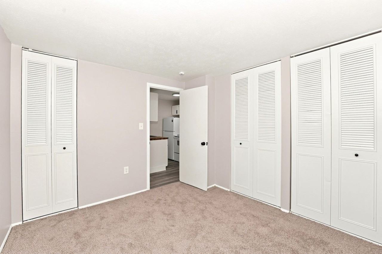 4211 W. 20th Street - Photo 6 of 15