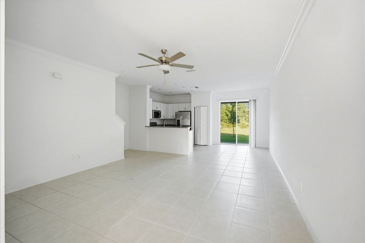 10956 Wishing Cloud Rd - Photo 4 of 30