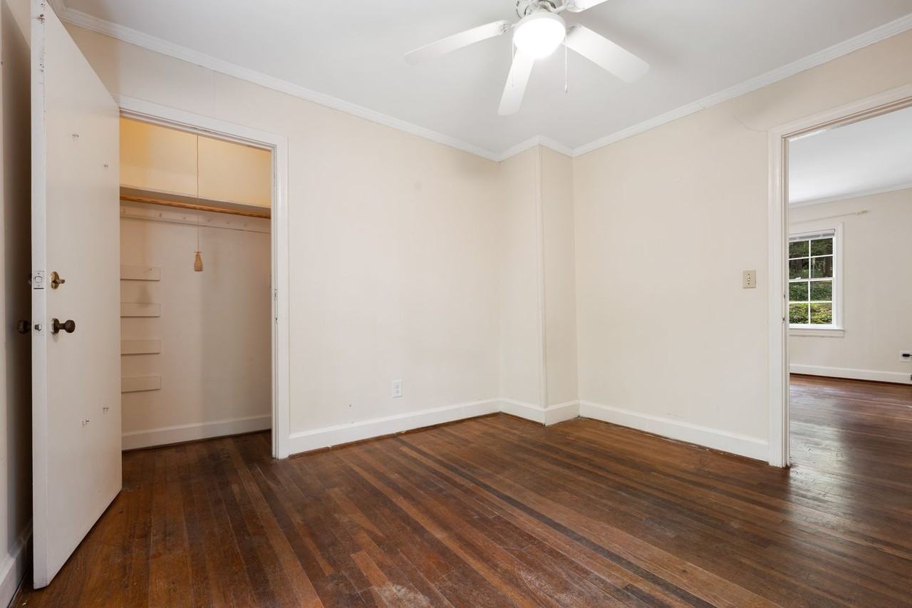 1208 Hillview Rd - Photo 7 of 16