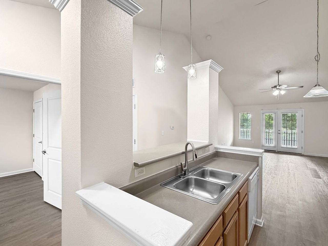 705 Beachfront Dr