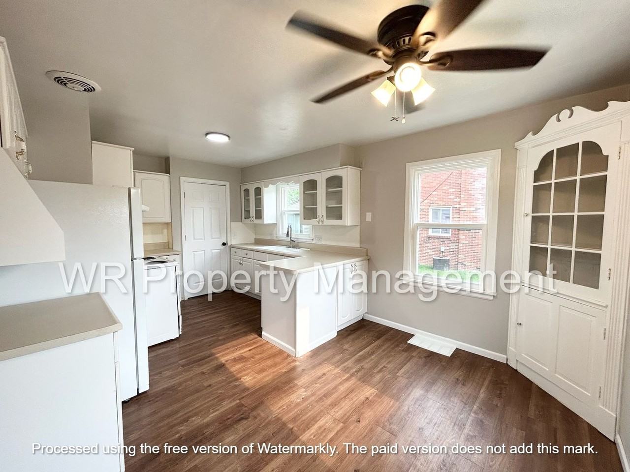 3943 Elmhurst Rd - Photo 3 of 9
