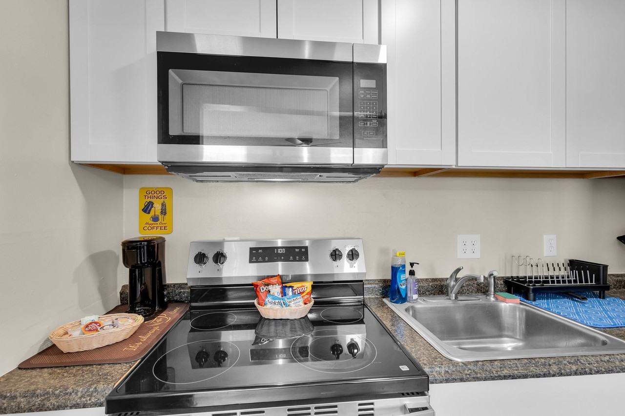 Lindsey Apartments - Photo 7 of 15