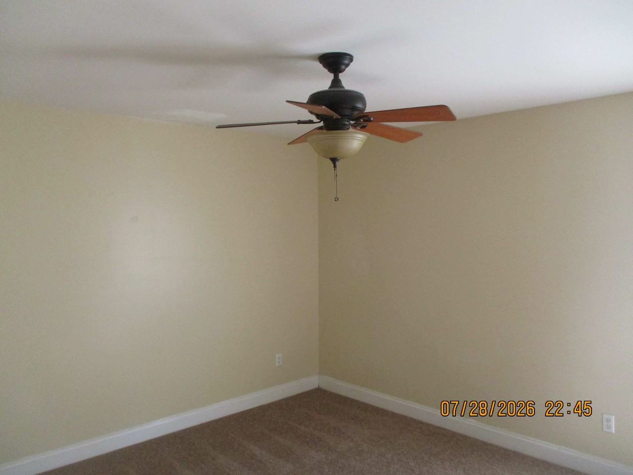 1901 Cobblestone Ct - Photo 5 of 8