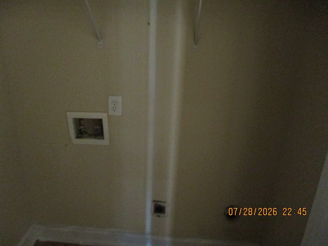 1901 Cobblestone Ct - Photo 6 of 8
