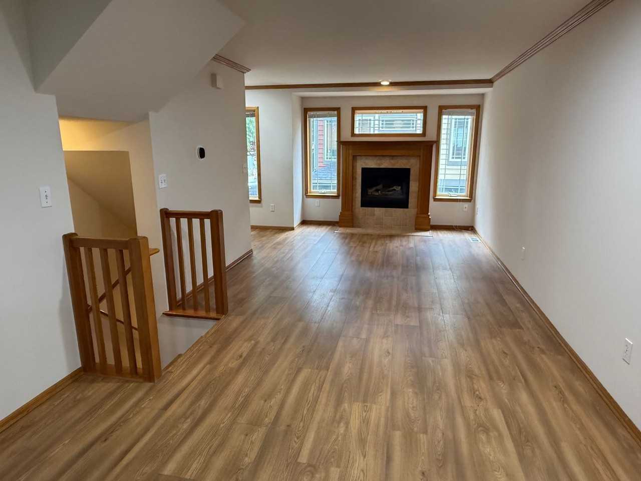 939 N 105th St #D - Photo 3 of 13