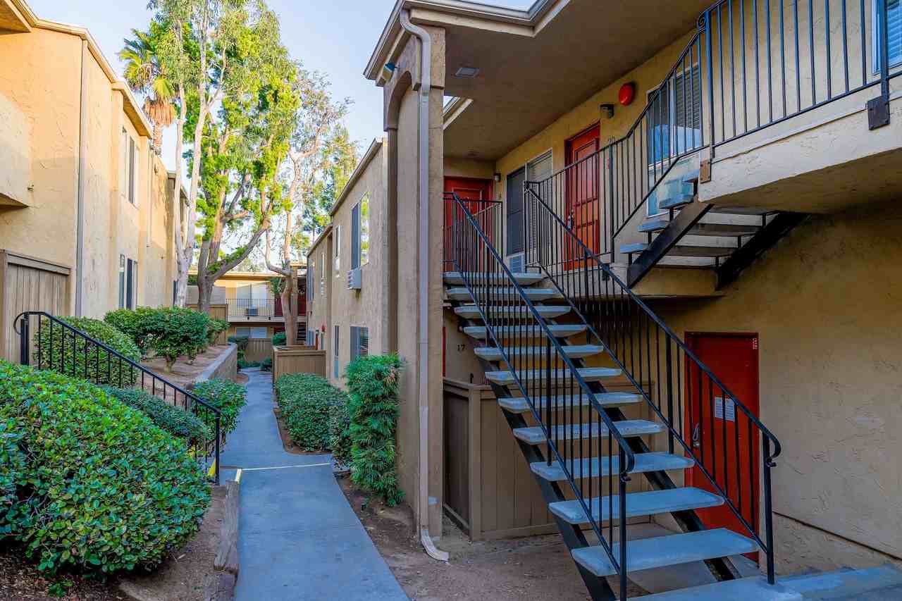 Parkview Poway Apartments - Photo 6 of 16