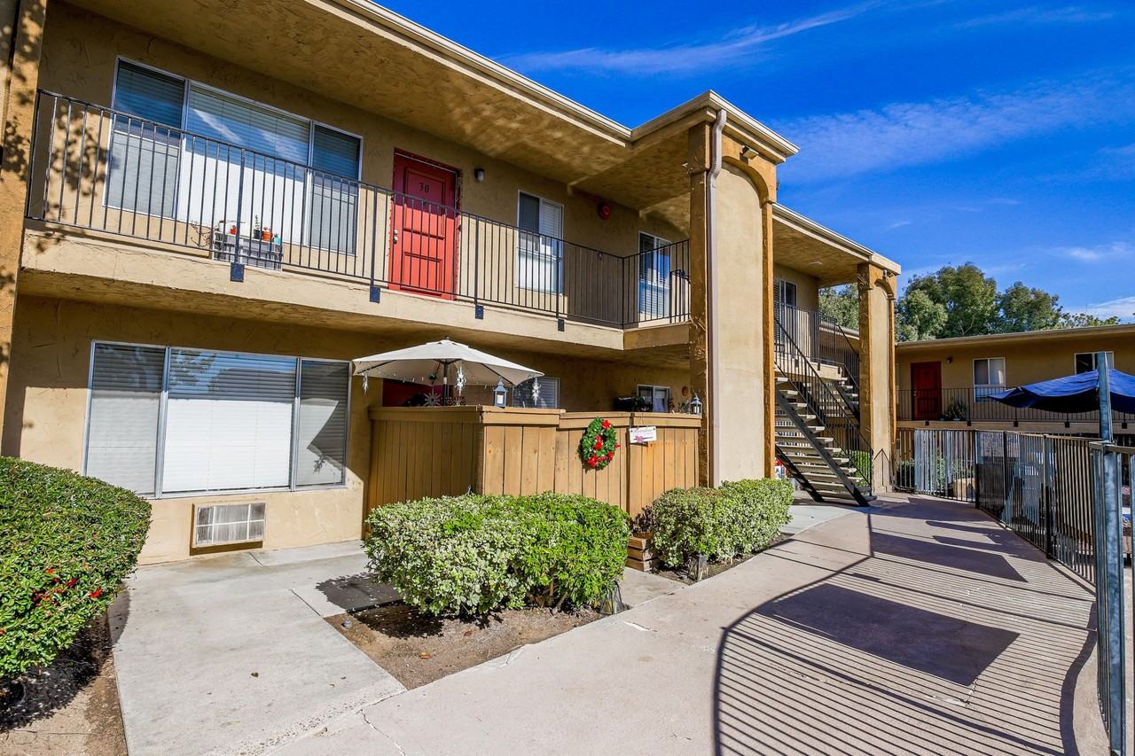 Parkview Poway Apartments - Photo 7 of 14