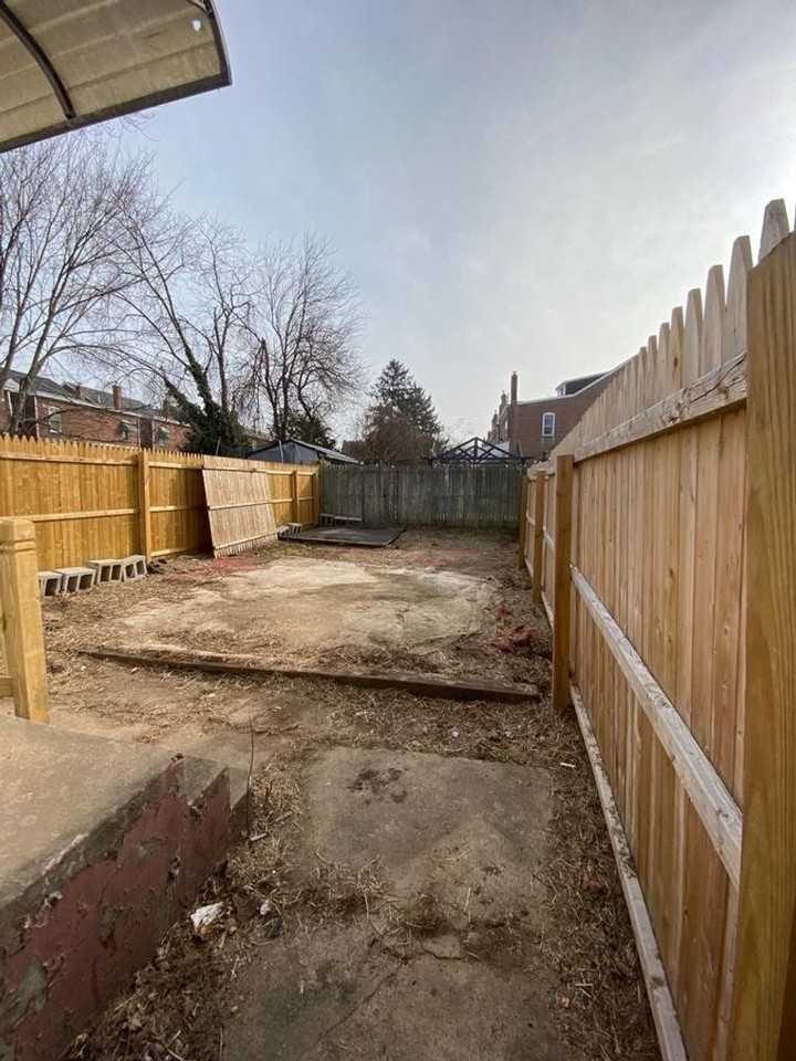 101 Liberty St - Photo 2 of 4