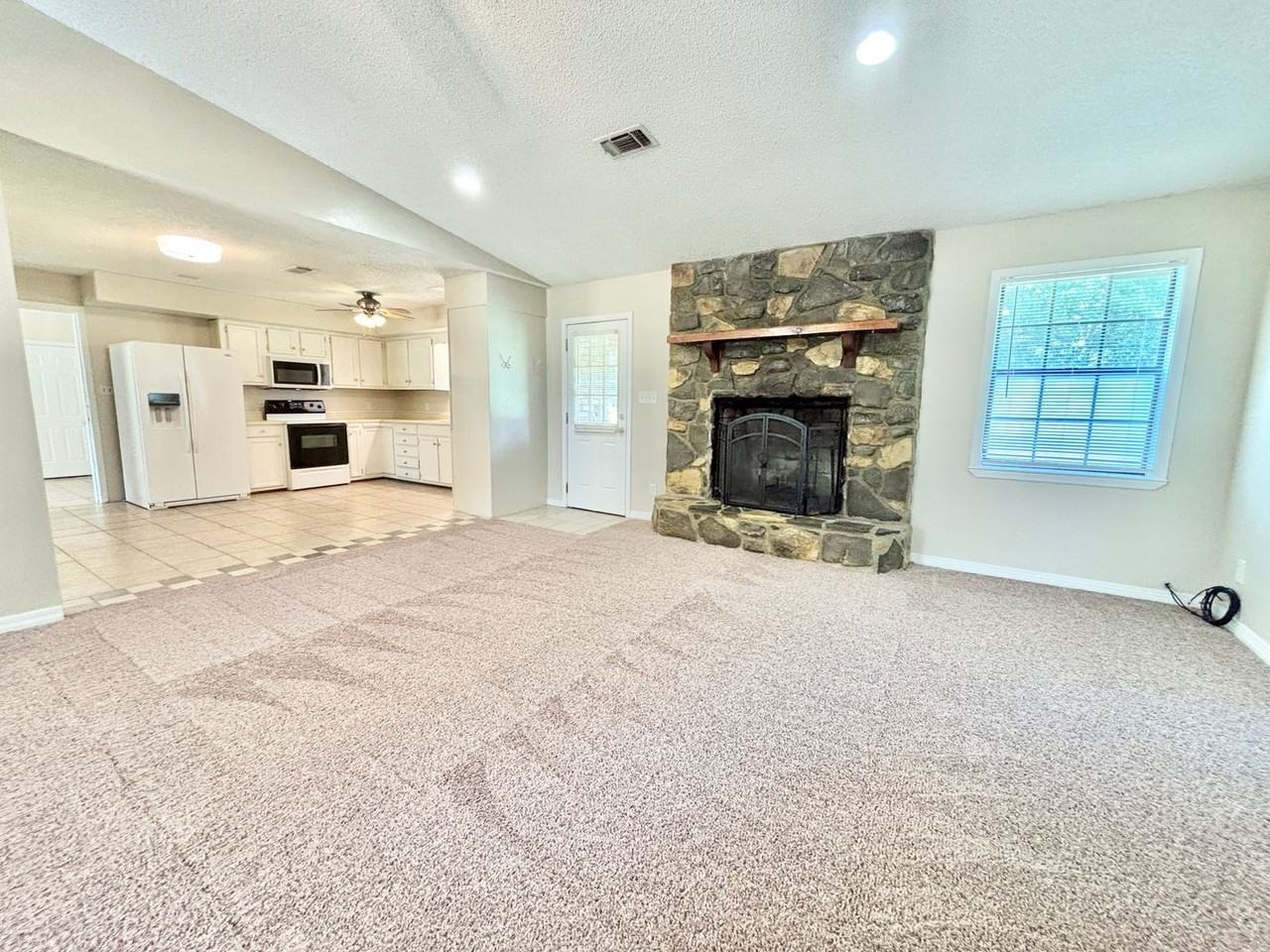 3470 Nicholson Estates Rd - Photo 4 of 18