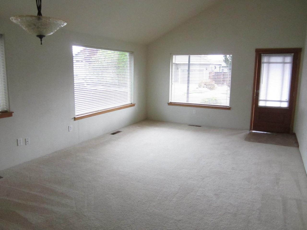 820 Isherwood Dr - Photo 7 of 11