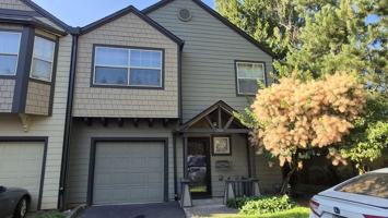 featured image of 1311 Sw Edgefield Meadows Ct