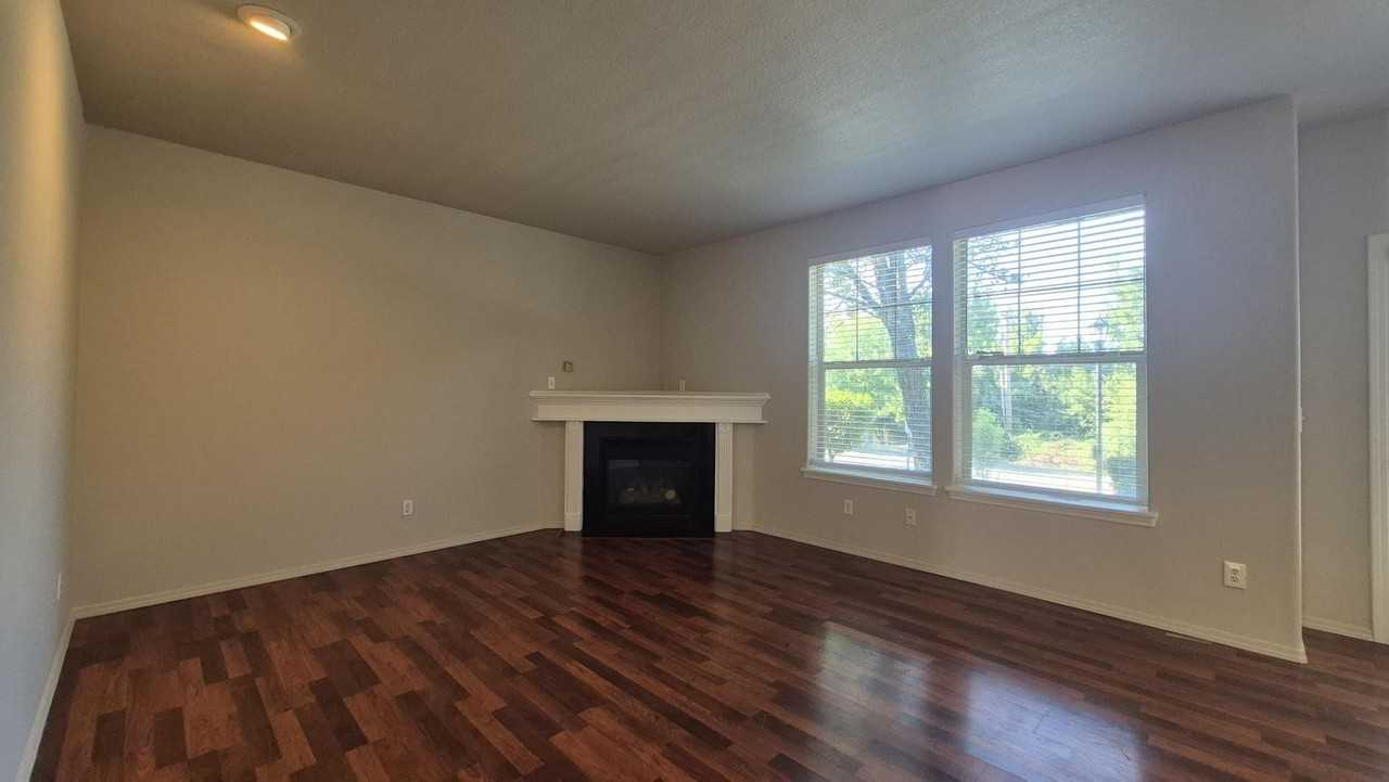 1311 Sw Edgefield Meadows Ct - Photo 5 of 21