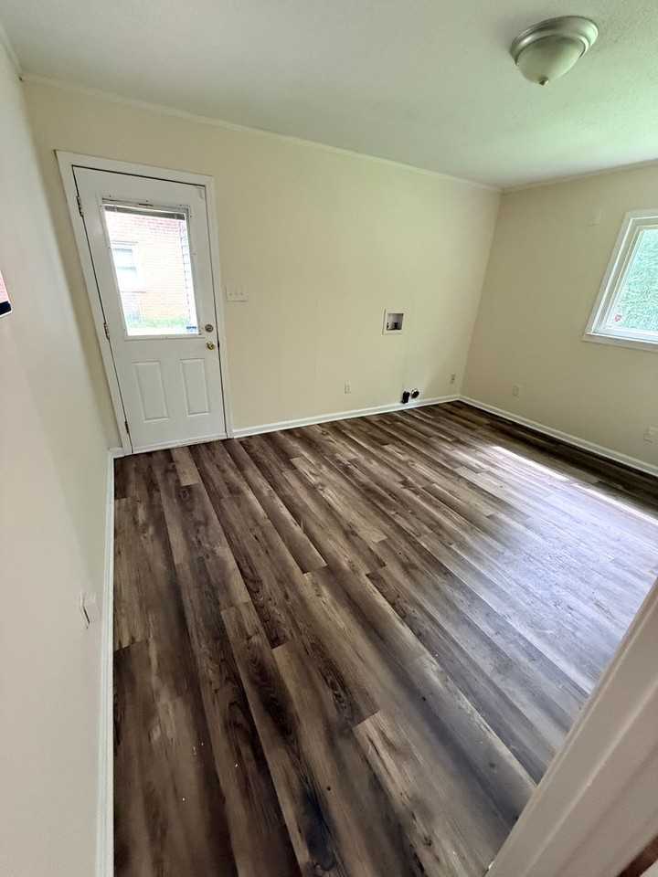 3205 42nd Ave - Photo 5 of 10