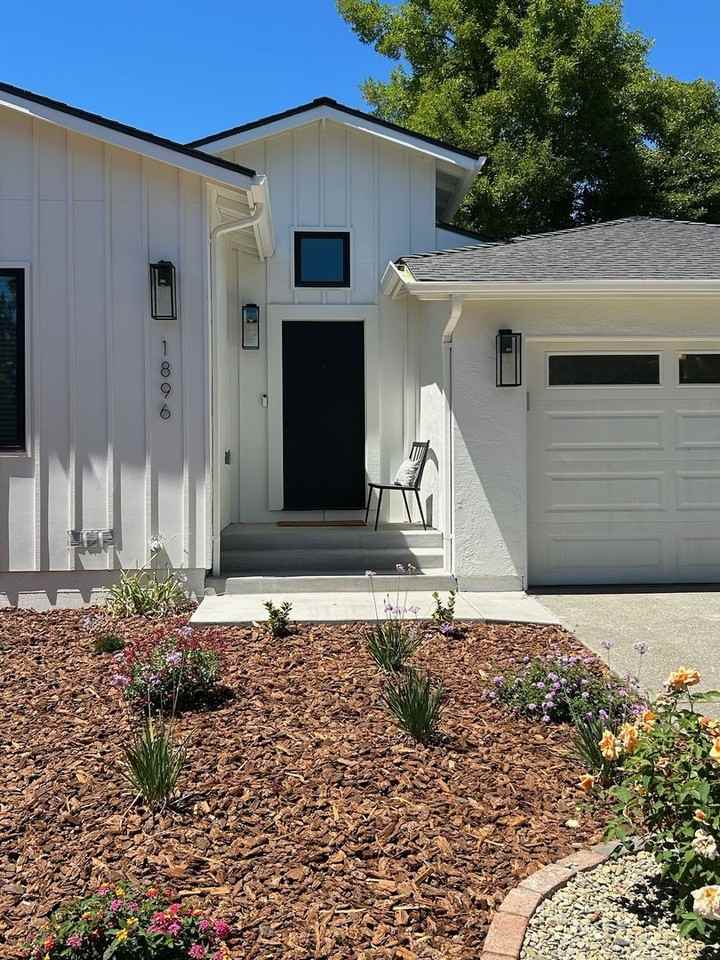 1896 Larkspur St - Photo 2 of 24