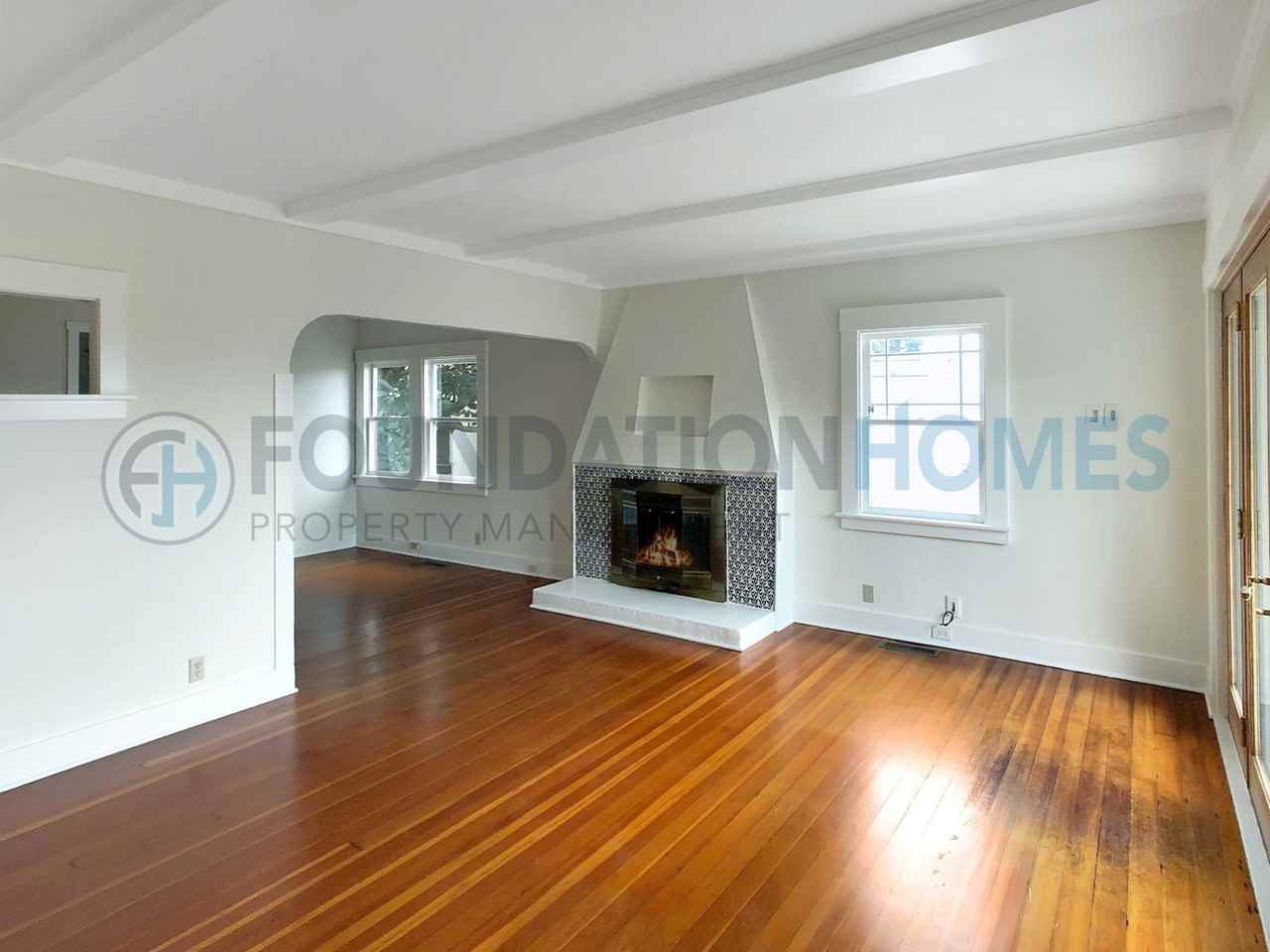 428 Napa St - Photo 3 of 15