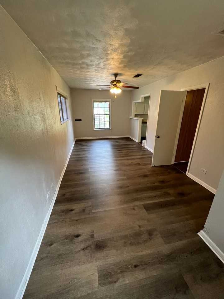 1121 Kimberly Dr - Photo 6 of 12