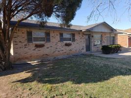 featured image of 1009 Se 40th St