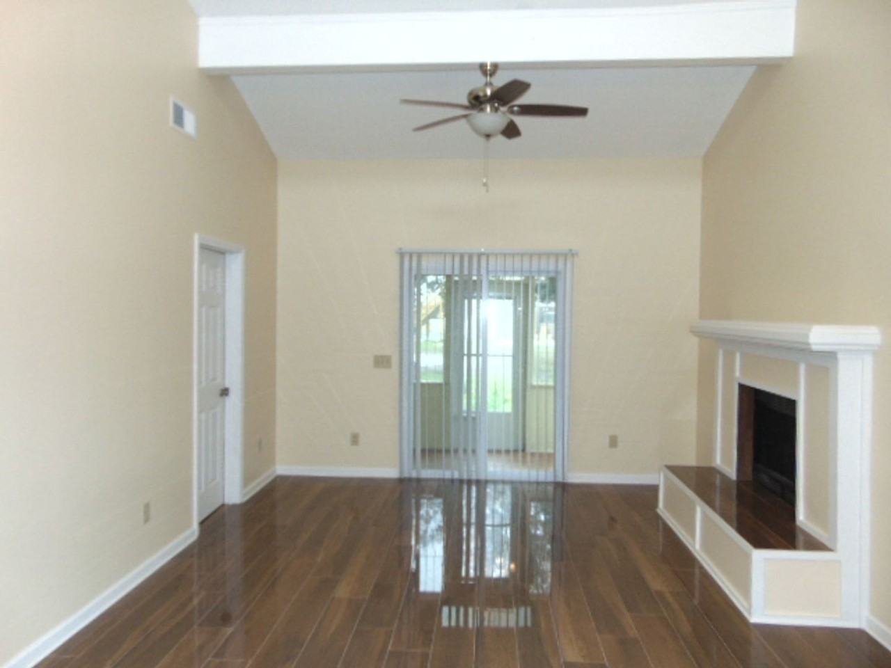 1319 Calabria Rd - Photo 4 of 45