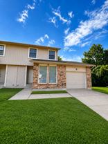 324 Ne Cedar Ct - Photo 1 of 1
