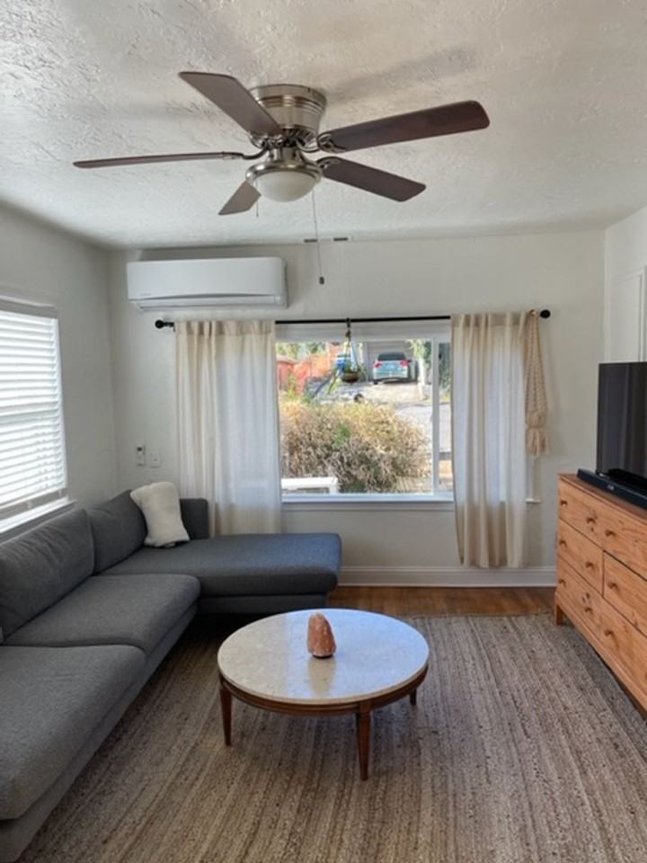 1335 Willis St - Photo 7 of 20