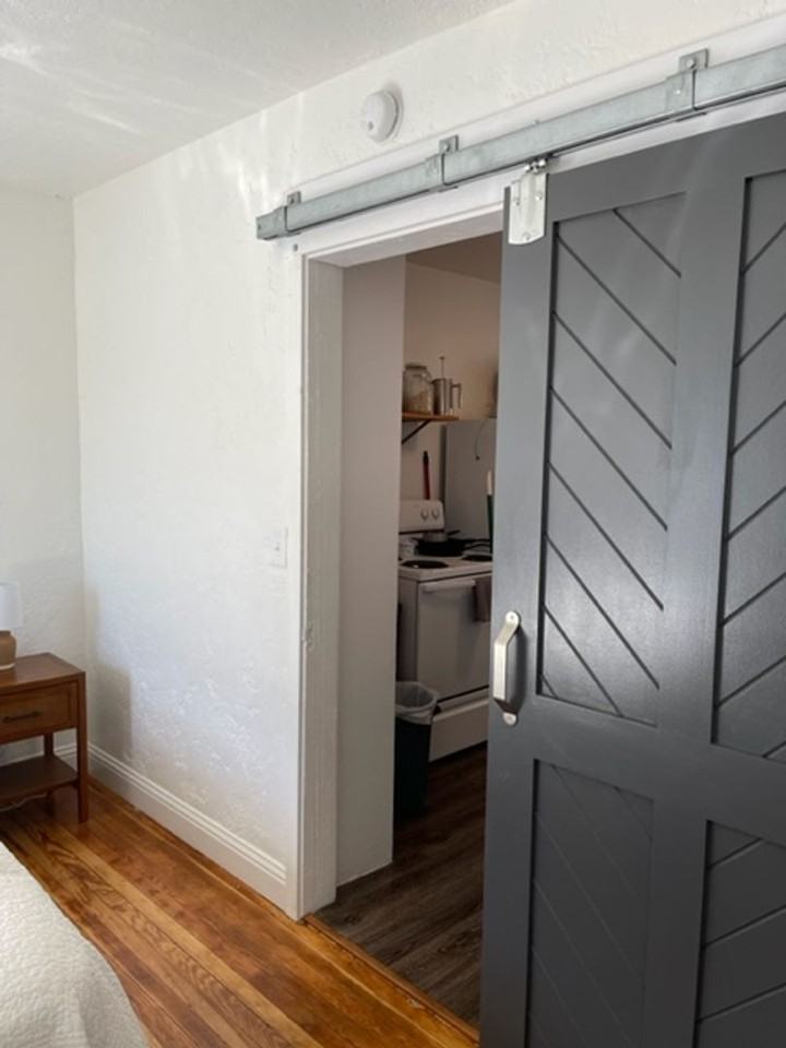 1335 Willis St - Photo 2 of 26